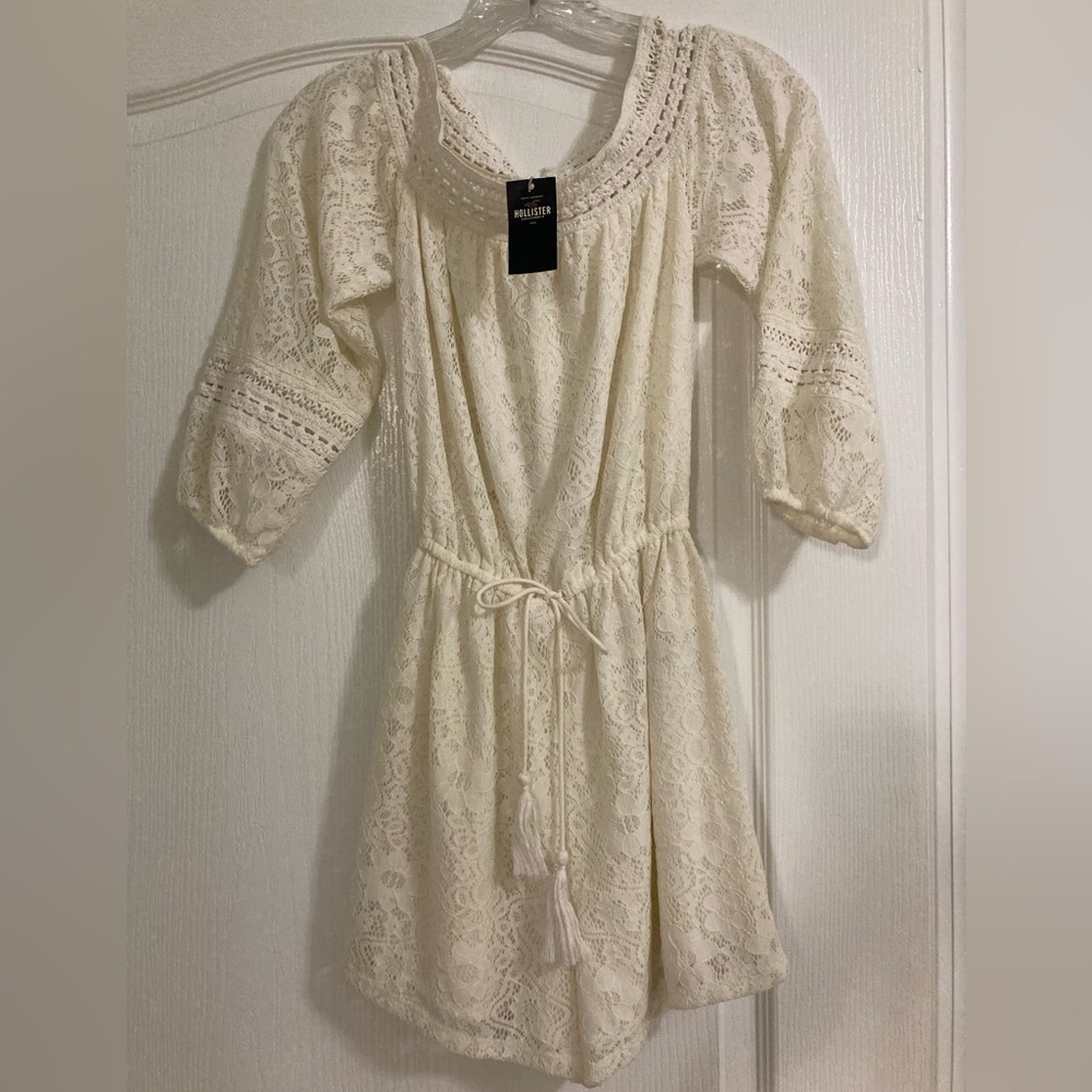🤍NWT Darling HOLLISTER Lacy Ivory Romper Size XS